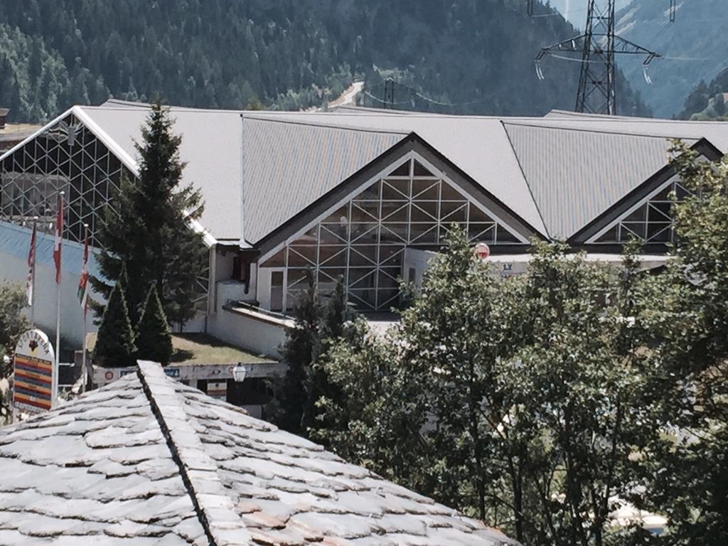 Haus Valesia Appartement Leukerbad Buitenkant foto