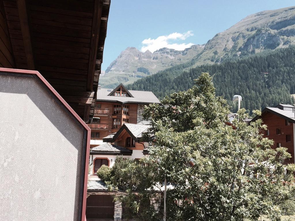 Haus Valesia Appartement Leukerbad Buitenkant foto