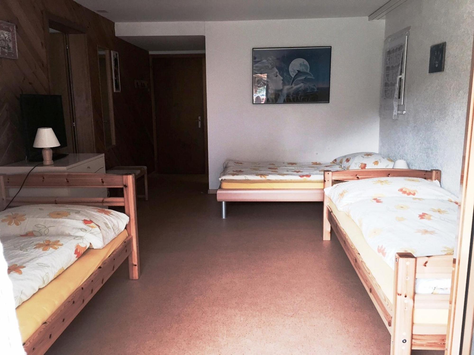 Haus Valesia Appartement Leukerbad Kamer foto